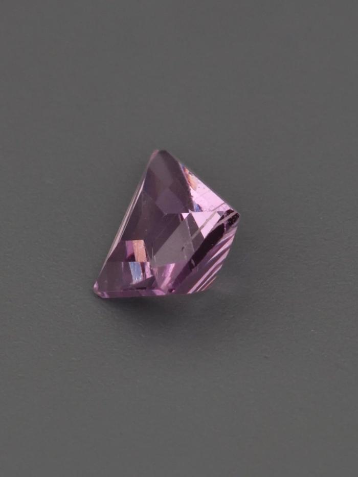 Nangi fine jewelry - pink gemstone in gold