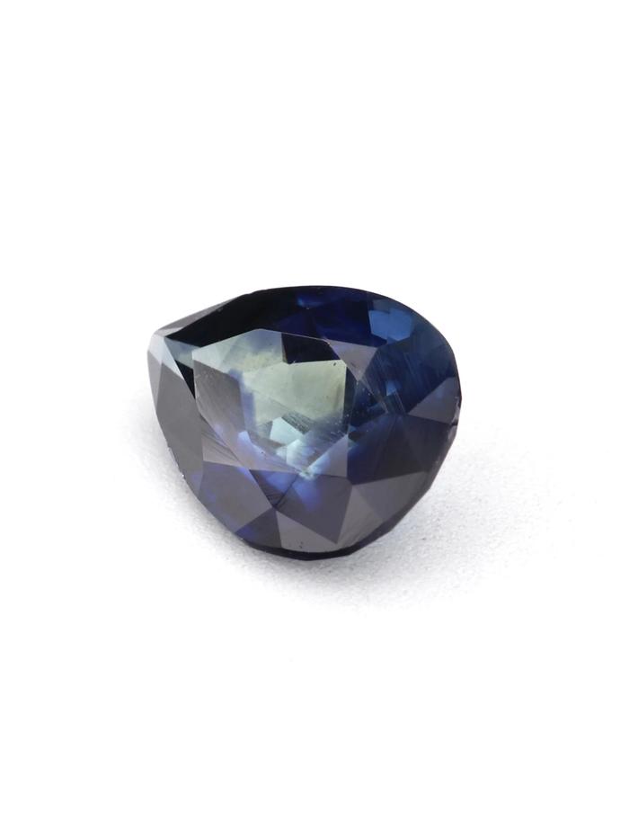 Nangi fine jewelry - blue gemstone in gold