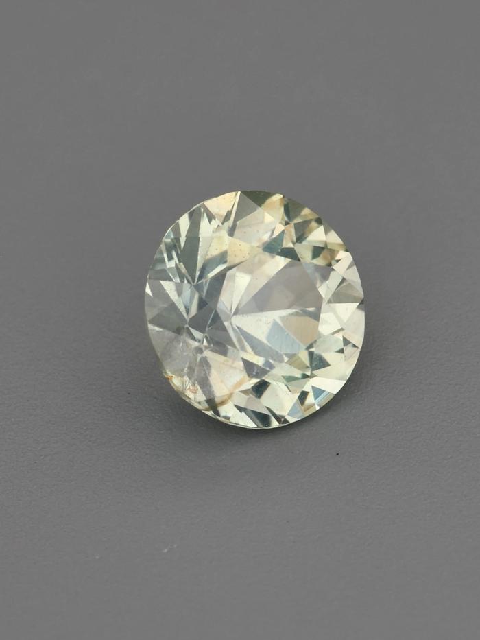 Nangi fine jewelry - yellow sapphire gemstone in gold