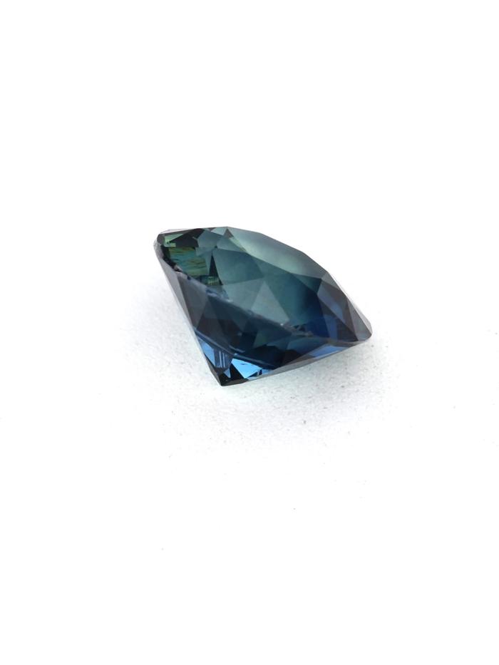 Nangi fine jewelry - blue sapphire gemstone in gold