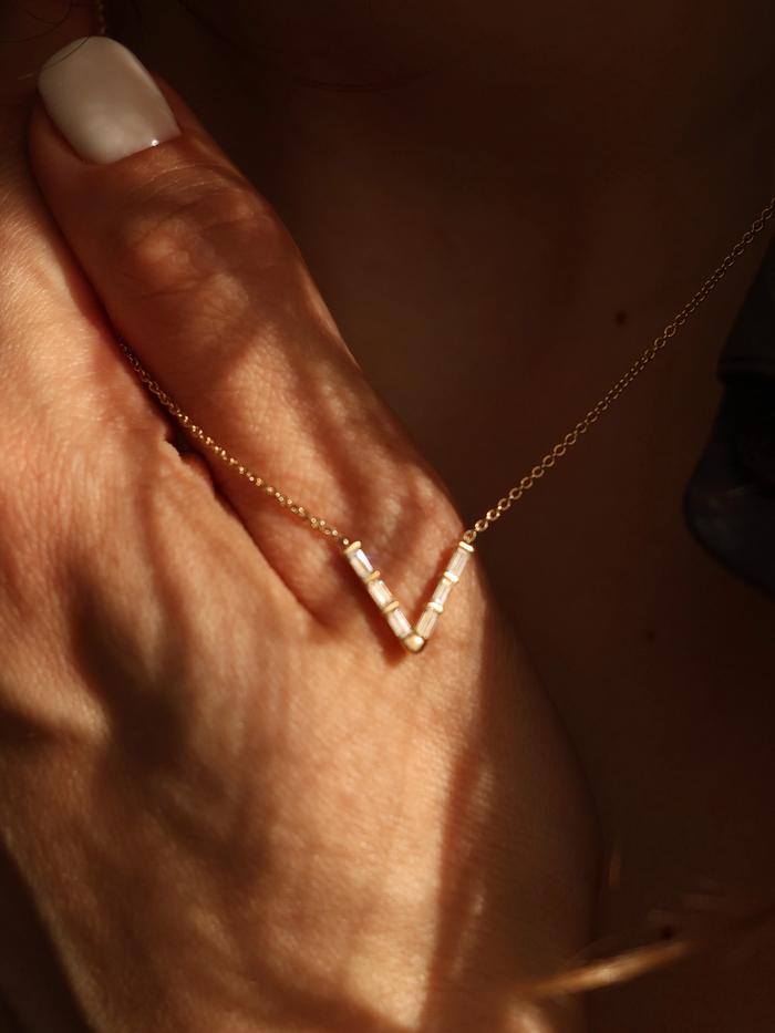 Nangi fine jewelry - white necklace in yellow gold