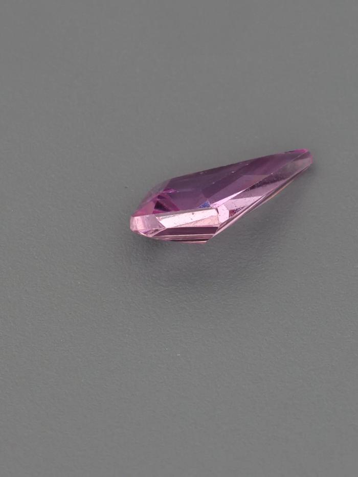 Nangi fine jewelry - pink gemstone in gold