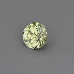 Nangi fine jewelry - yellow gemstone in gold