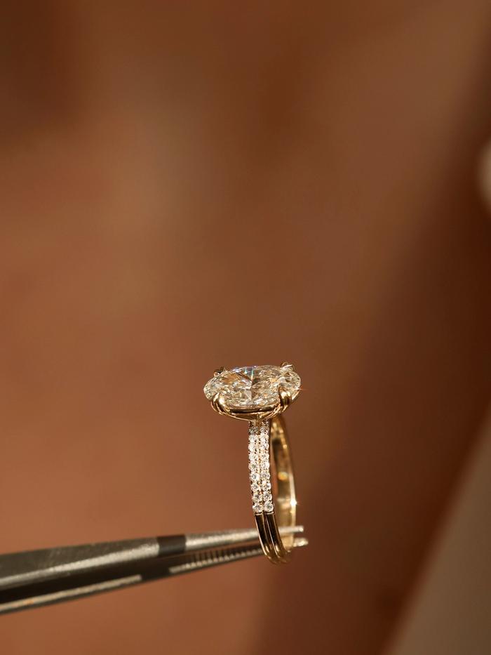 Nangi fine jewelry - ring in yellow gold