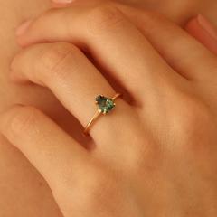 Nangi fine jewelry - blue sapphire ring in yellow gold