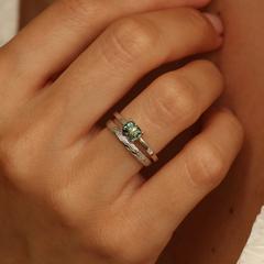 Nangi fine jewelry - green sapphire ring in white gold