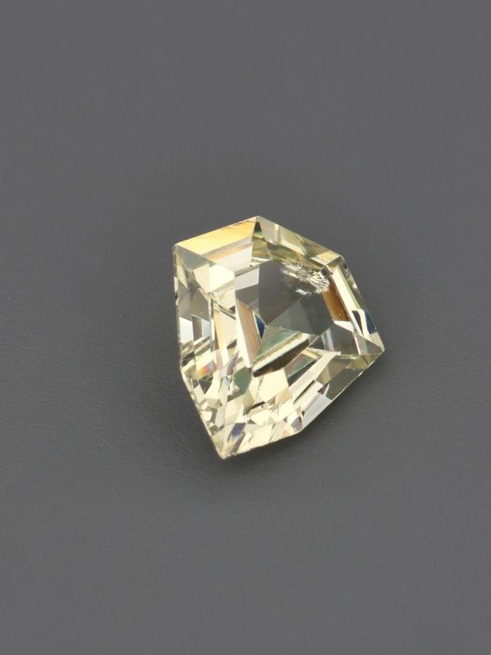 Nangi fine jewelry - champagne gemstone in gold
