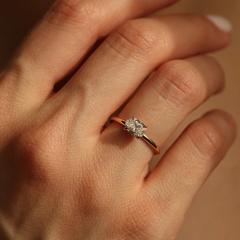 Nangi fine jewelry - white lab-grown diamond ring in gold