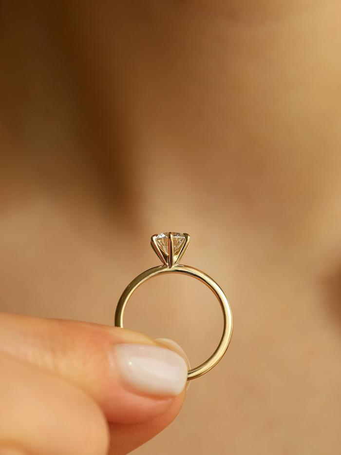 Nangi fine jewelry - white ring in gold