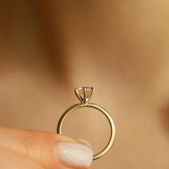 Nangi fine jewelry - white ring in gold