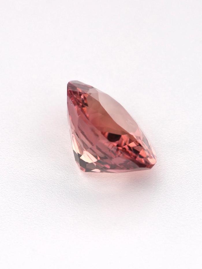 Nangi fine jewelry - pink gemstone in gold