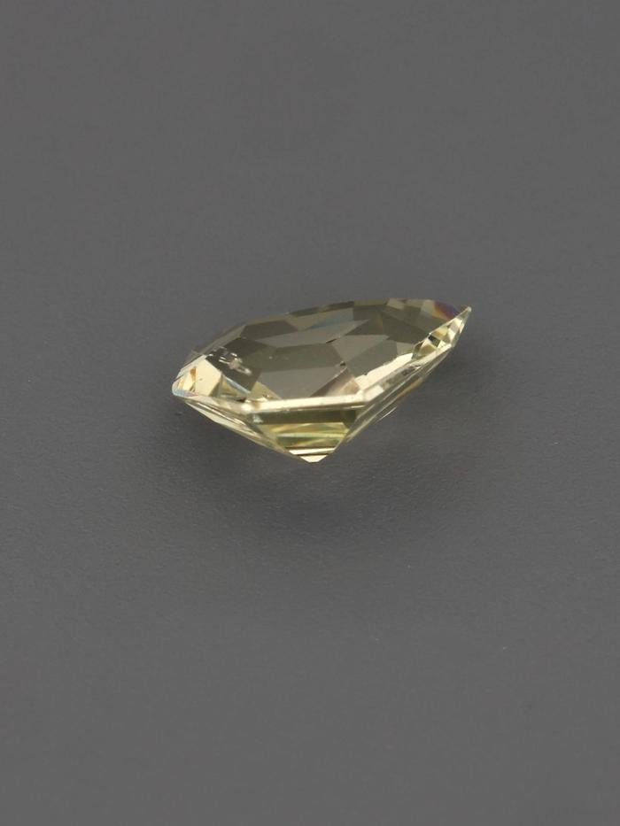 Nangi fine jewelry - champagne gemstone in gold
