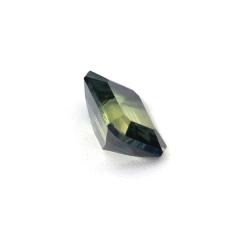 Nangi fine jewelry - green gemstone in gold