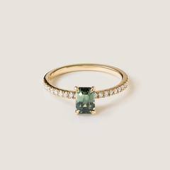 Nangi fine jewelry - green sapphire ring in yellow gold