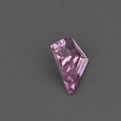 Nangi fine jewelry - pink gemstone in gold