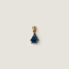 Nangi fine jewelry - blue sapphire pendant in yellow gold