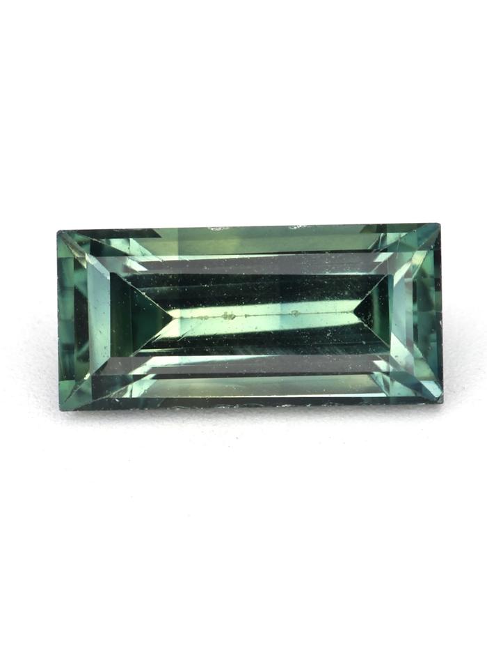 Nangi fine jewelry - green sapphire gemstone in gold