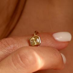 Nangi fine jewelry - yellow sapphire ring in yellow gold