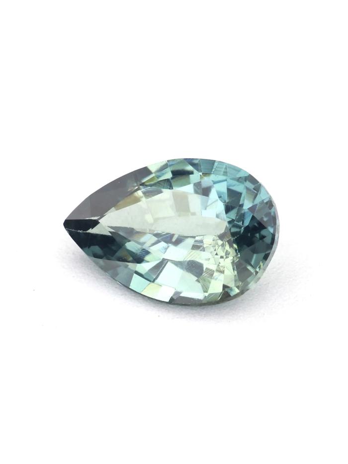 Nangi fine jewelry - teal / Peacock gemstone in gold
