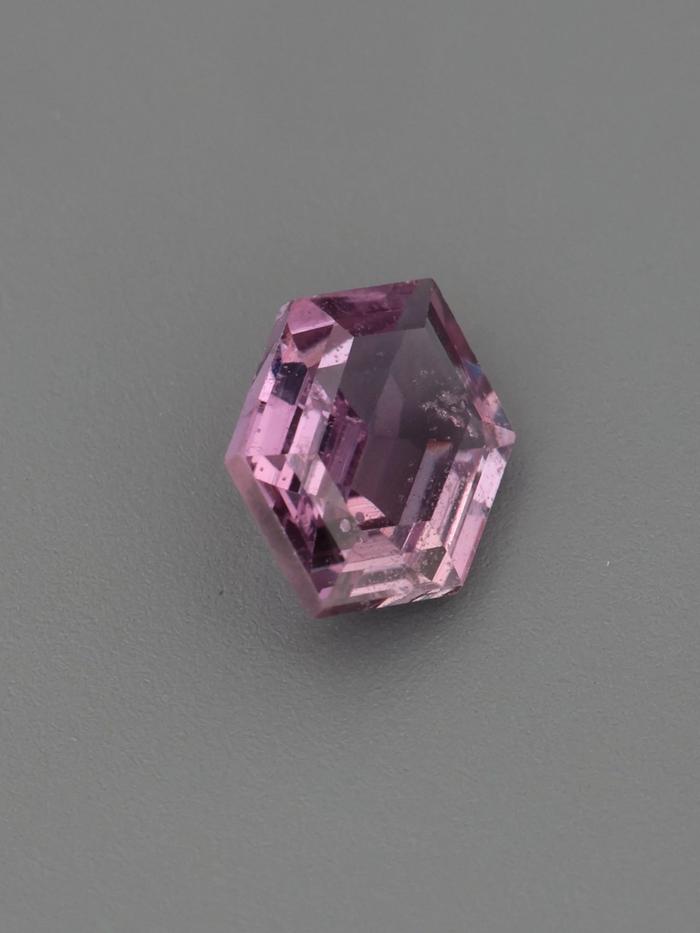 Nangi fine jewelry - pink gemstone in gold
