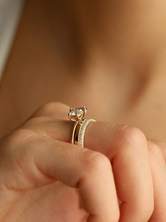 Nangi fine jewelry - brown ring in yellow gold