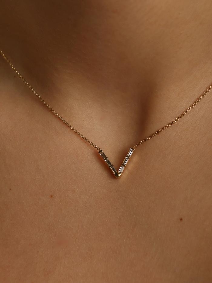 Nangi fine jewelry - white necklace in yellow gold