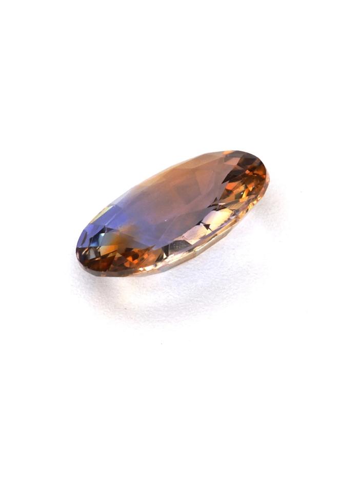 Nangi fine jewelry - purple gemstone in gold