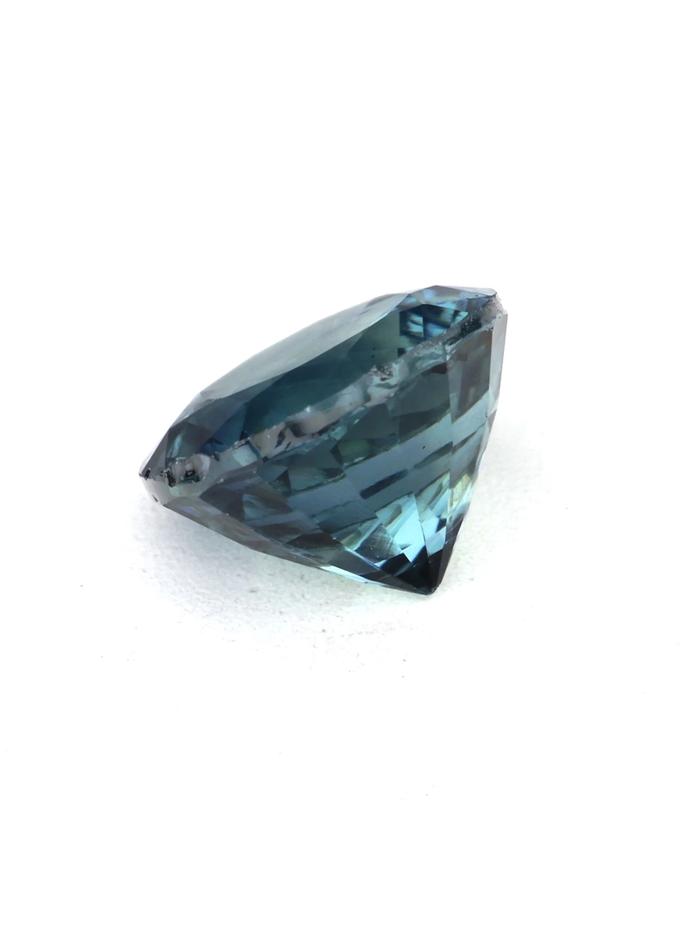 Nangi fine jewelry - teal / Peacock sapphire gemstone in gold