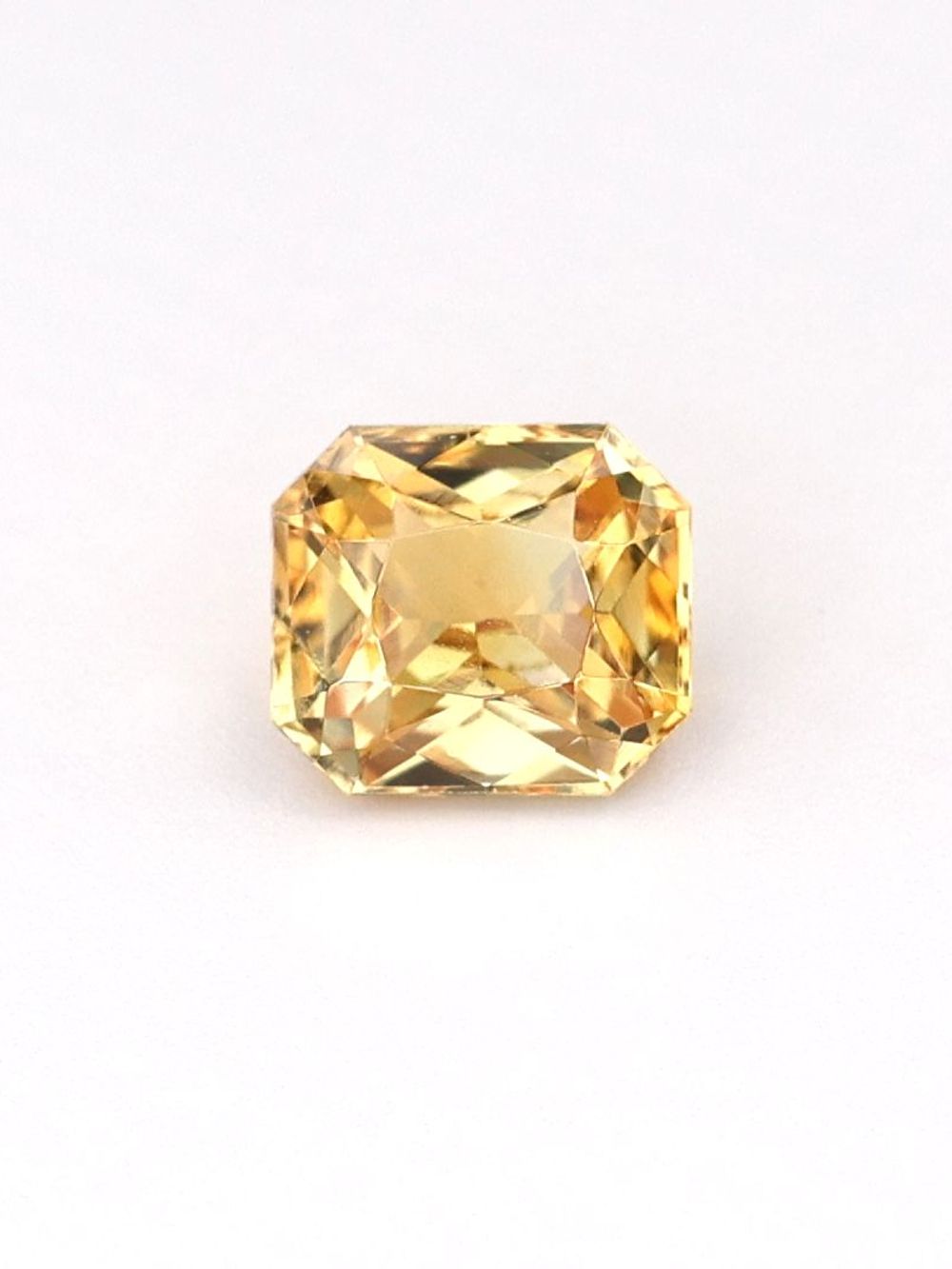 0.97 ct Yellow, Radiant Sapphire