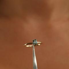 Nangi fine jewelry - blue ring in yellow gold