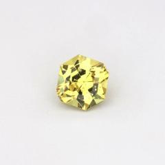 Nangi fine jewelry - yellow gemstone in gold