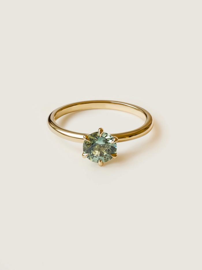 Nangi fine jewelry - teal / Peacock sapphire ring in yellow gold