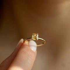 Nangi fine jewelry - yellow ring in gold