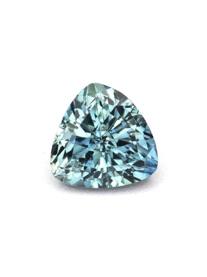 Nangi fine jewelry - blue gemstone in gold