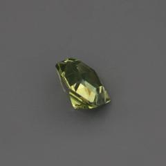 Nangi fine jewelry - green gemstone in gold