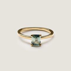 Nangi fine jewelry - green sapphire ring in yellow gold