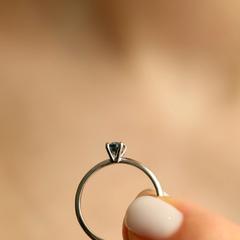 Nangi fine jewelry - blue sapphire ring in white gold