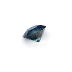 Nangi fine jewelry - blue sapphire gemstone in gold