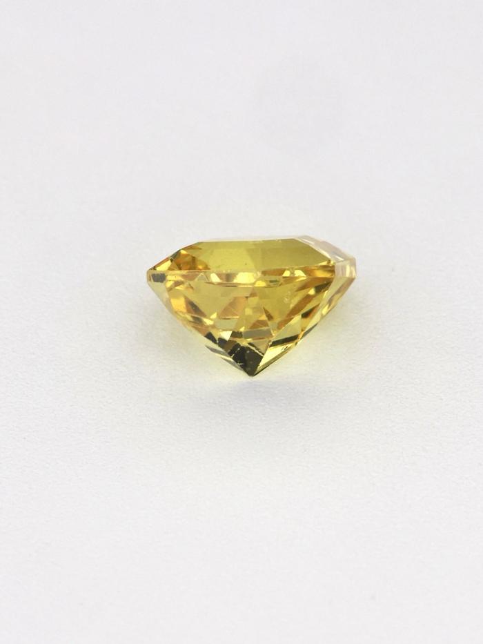 Nangi fine jewelry - yellow gemstone in gold