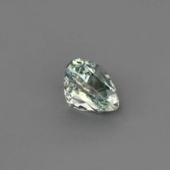 Nangi fine jewelry - green gemstone in gold