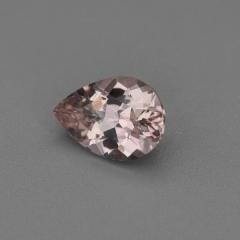 Nangi fine jewelry - pink gemstone in gold