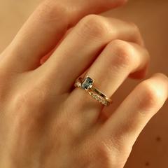 Nangi fine jewelry - blue ring in yellow gold