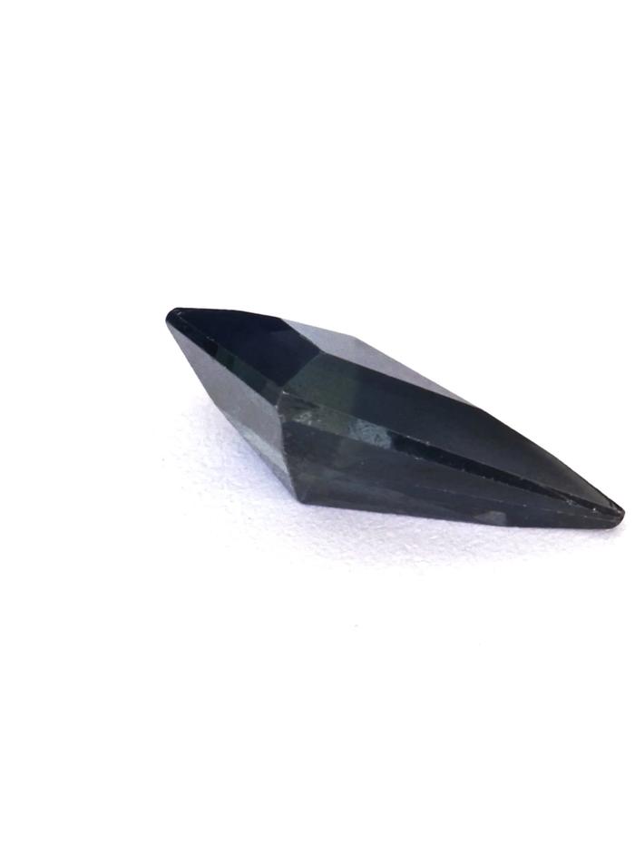 Nangi fine jewelry - blue gemstone in gold