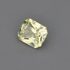 Nangi fine jewelry - yellow gemstone in gold
