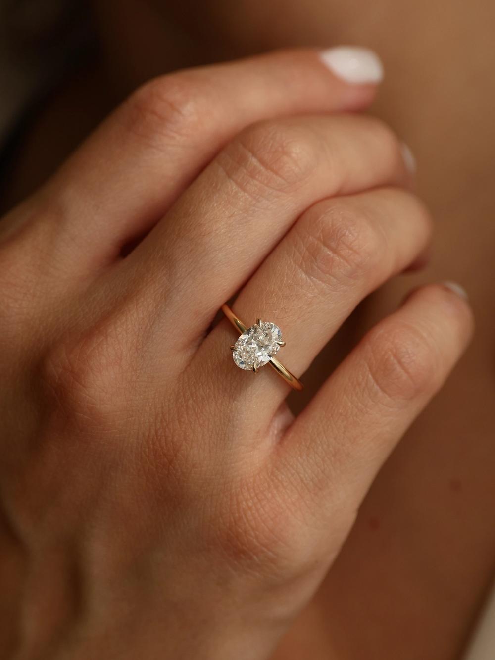 Big Oval Swan (1,50 carat) 