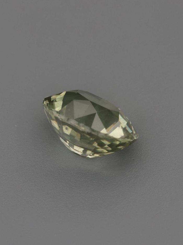 Nangi fine jewelry - yellow gemstone in gold