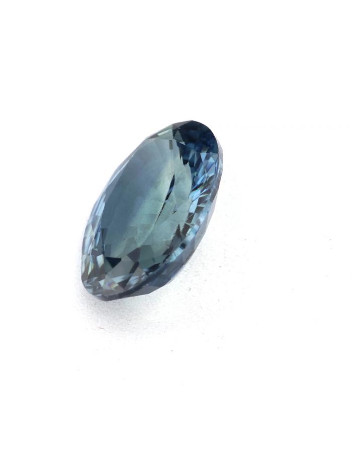 Nangi fine jewelry - blue sapphire gemstone in gold
