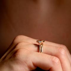 Nangi fine jewelry - orange ring in yellow gold