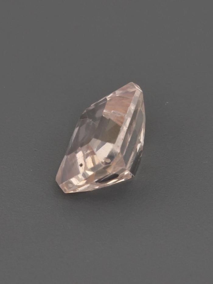 Nangi fine jewelry - champagne gemstone in gold