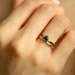 Nangi fine jewelry - black sapphire ring in gold